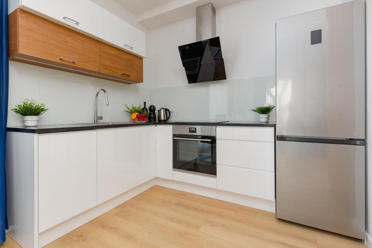 Warszawa Srodmiescie Bonifraterska Apartments By Noclegi Renters Eksteriør billede