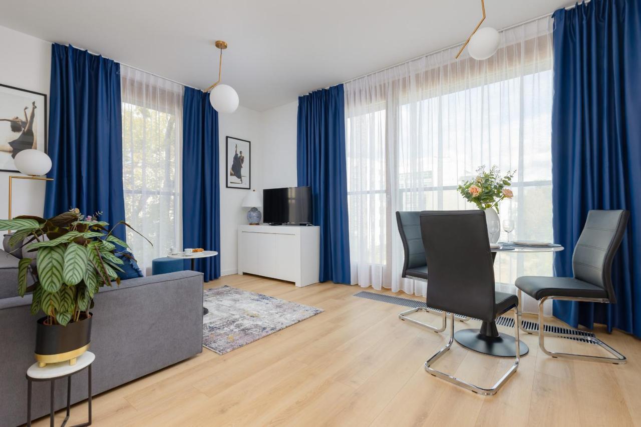 Warszawa Srodmiescie Bonifraterska Apartments By Noclegi Renters Eksteriør billede